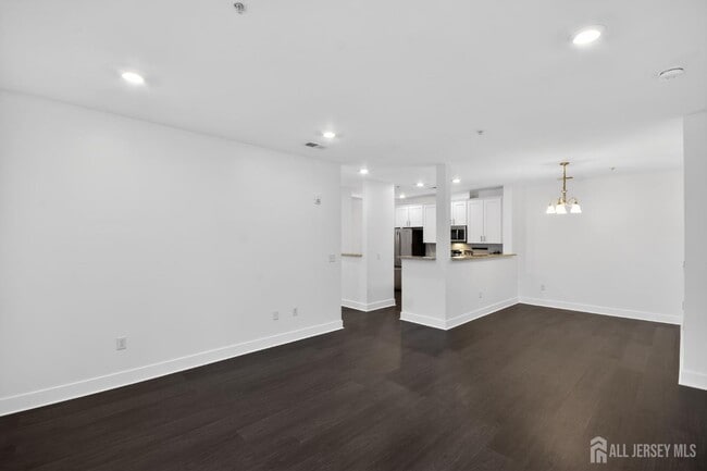 Photo - 626 Marion Ln