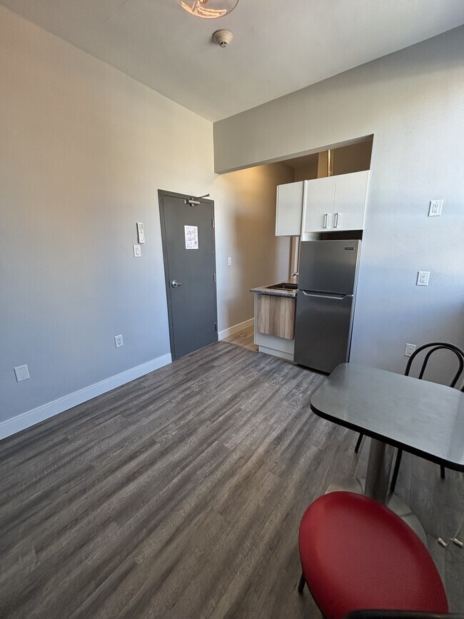 Photo - 117 Christina St N Unit 209