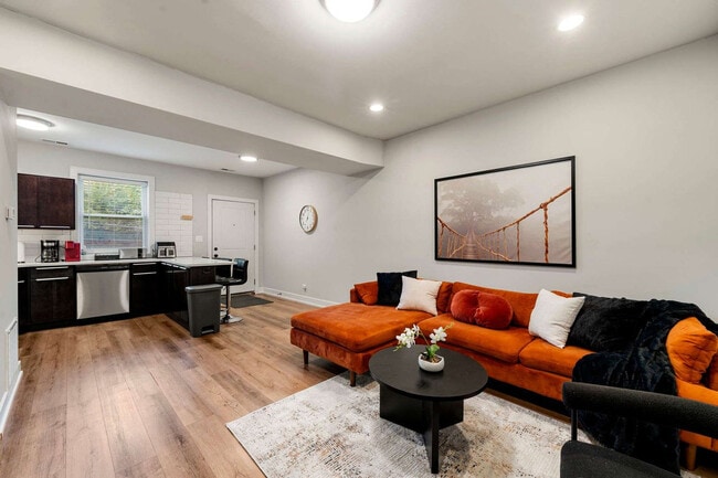 2207 W 18th St Unit SI ID1296498P
