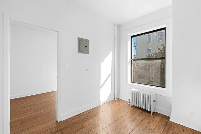 Photo - 619 E 5th St Unidad 12A
