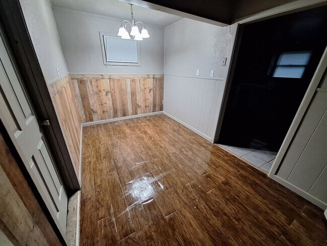 Photo - 4 bedroom, 1.5 baths