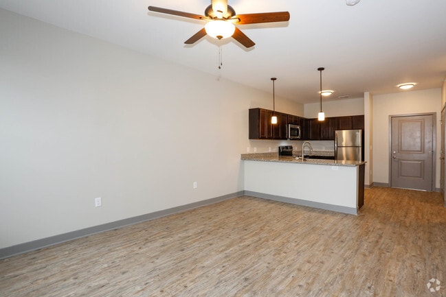 The Patton - 1 Bed/ 1 Bath - 695 sq.ft