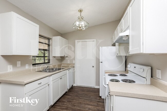 Photo - 2872 Hunt Cir