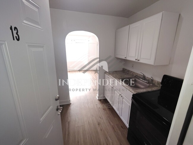 Building Photo - 408 N Wayne St Unit #13