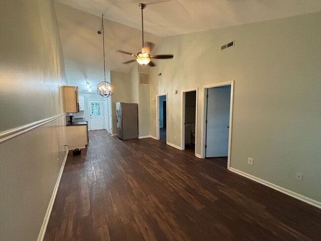 Photo - 5202 Fox Ct Unidad Apt B