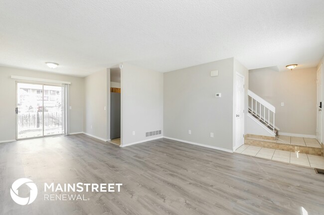 Photo - 9661 Adams St