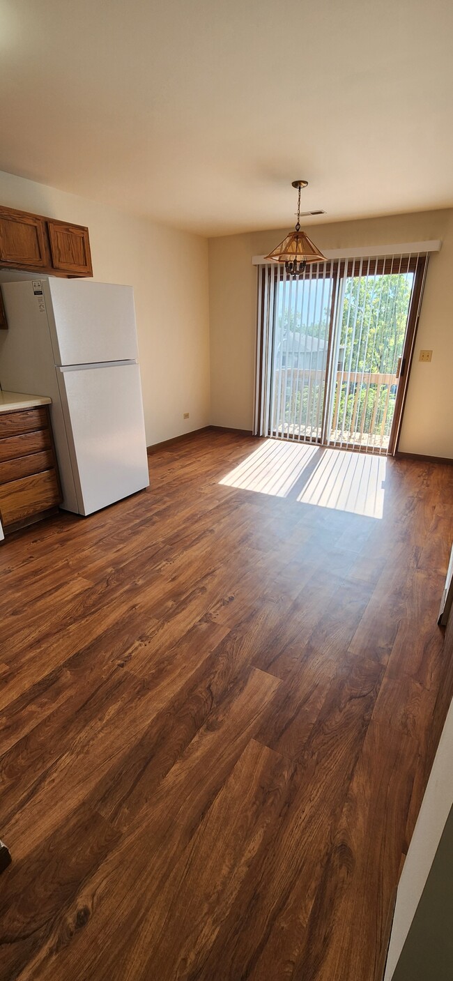 Photo - 280 WoodridgeUnit C