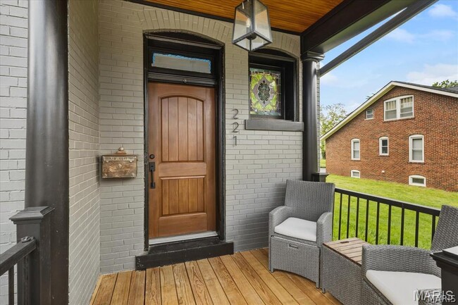 Photo - 221 N Jackson St
