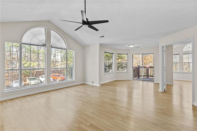 Photo - 1201 Waterville Ct Unit 221