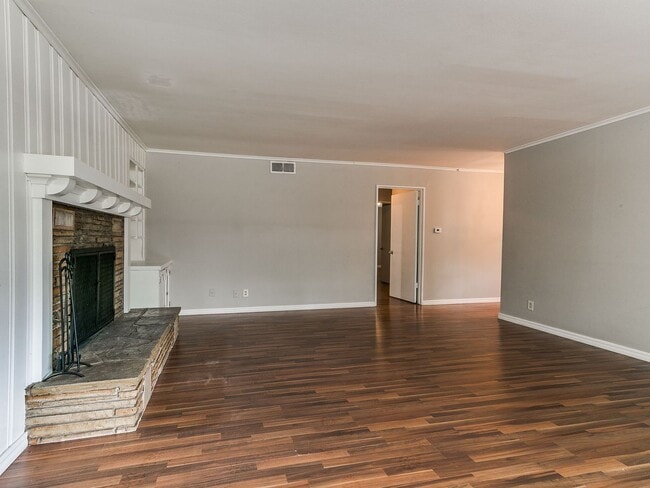 Photo - Move in Special + Cute Duplex + Heart of OKC
