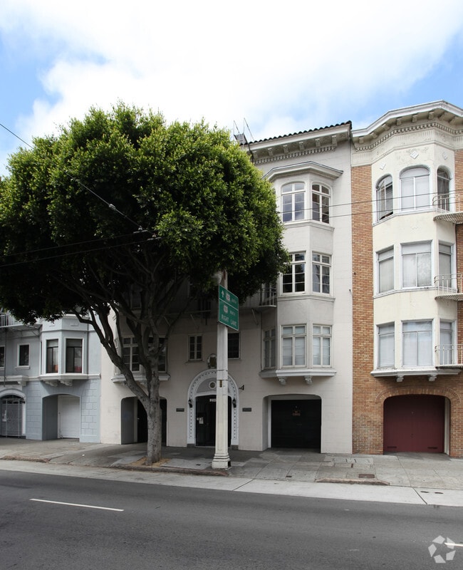 Building Photo - 2955 Van Ness Rental