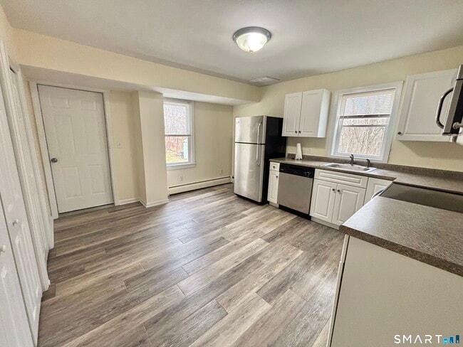 Photo - 61 Scotland Ave Unit North