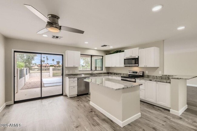 Photo - 9314 E Sun Lakes Blvd N