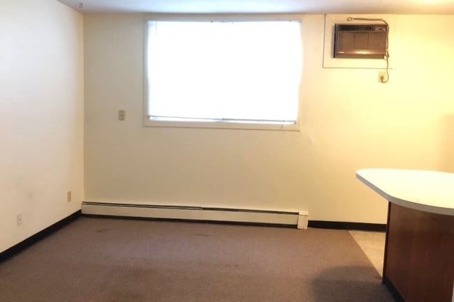 226 NW College Ave Unit 3