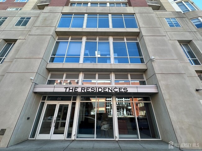 Photo - 20 Livingston Ave Condo Unit 703
