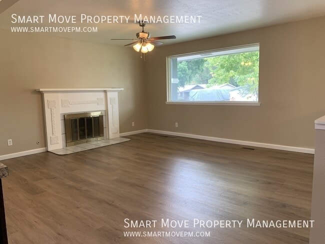 Photo - 8800 Craydon Dr