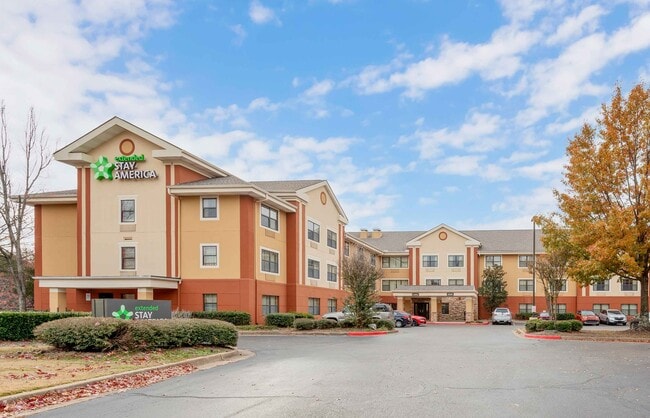 Furnished Studio-Memphis - Quail Hollow