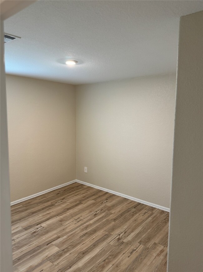 Photo - 17591 Longwood Trce Ln