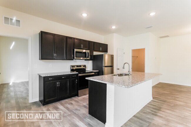 Photo - 1493 Oregon Ln