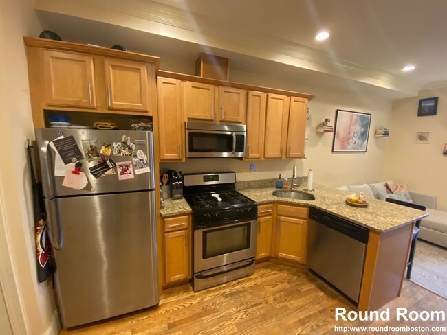 Photo - 25 Lothrop St