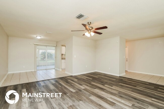 Photo - 2084 Colony Dr