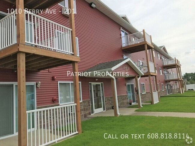 Building Photo - 1010 Berry Ave Unit 201 Rental