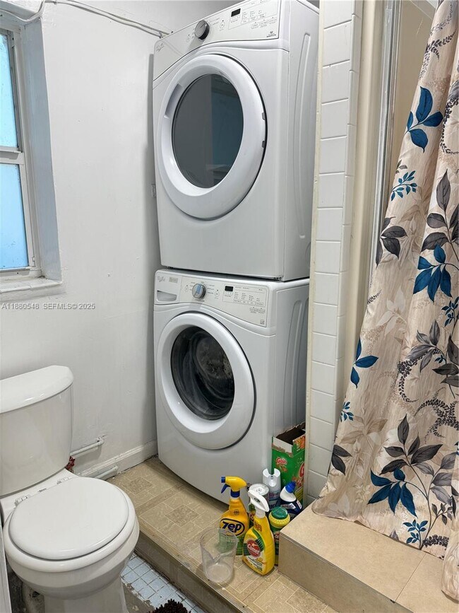 Photo - 6840 Martin Rd