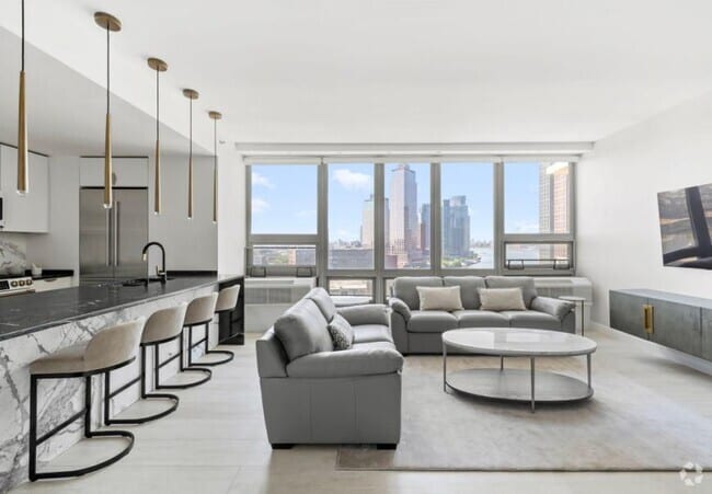 Building Photo - 2 bedroom in Long Island City NY 11101 Unit 10G Rental