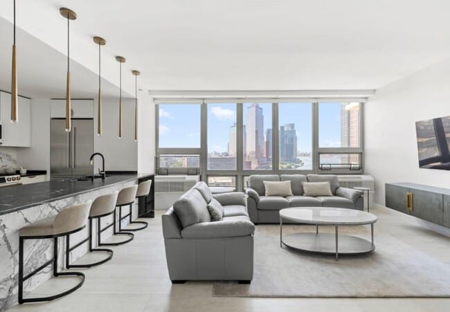 Building Photo - 2 bedroom in Long Island City NY 11101 Unit 10G Rental