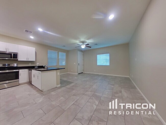 Photo - 28962 N 124th Glen