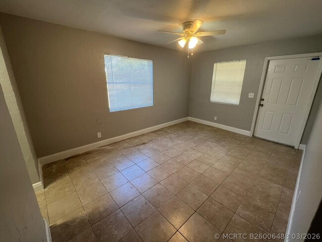 Photo - 3265 E Palm Dr