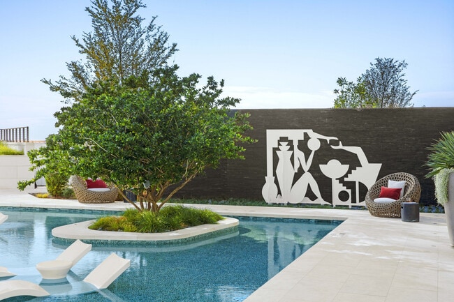 La relajación artística se une al diseño moderno. - Brava