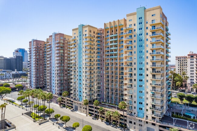 411 E Seaside Way Long Beach, CA, 90802 - Aqua Condominiums