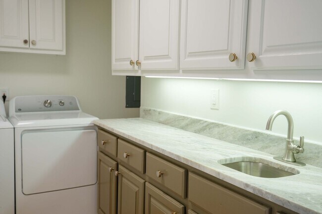 Photo - Spacious home in the Augusta Road Community - Lawn care included!