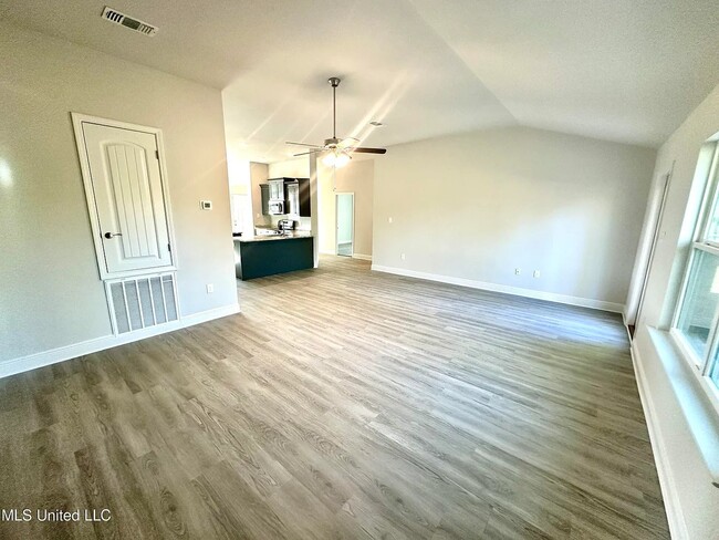 13924 Ruby Ln