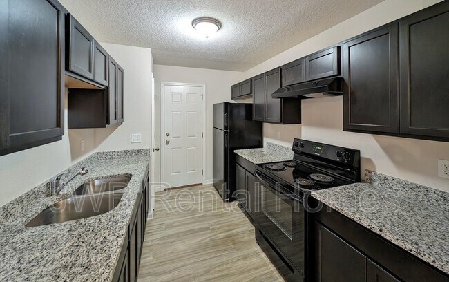 Photo - 8601 India Ave