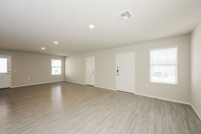 Photo - 13411 Ashworth Blvd