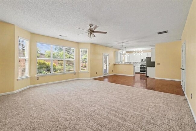 Photo - 348 Darbys Run Ct