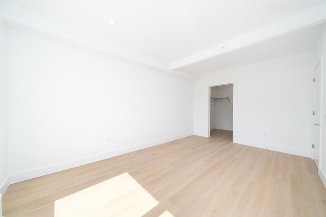 Photo - 3309 LIBERTY Ave Unidad 312