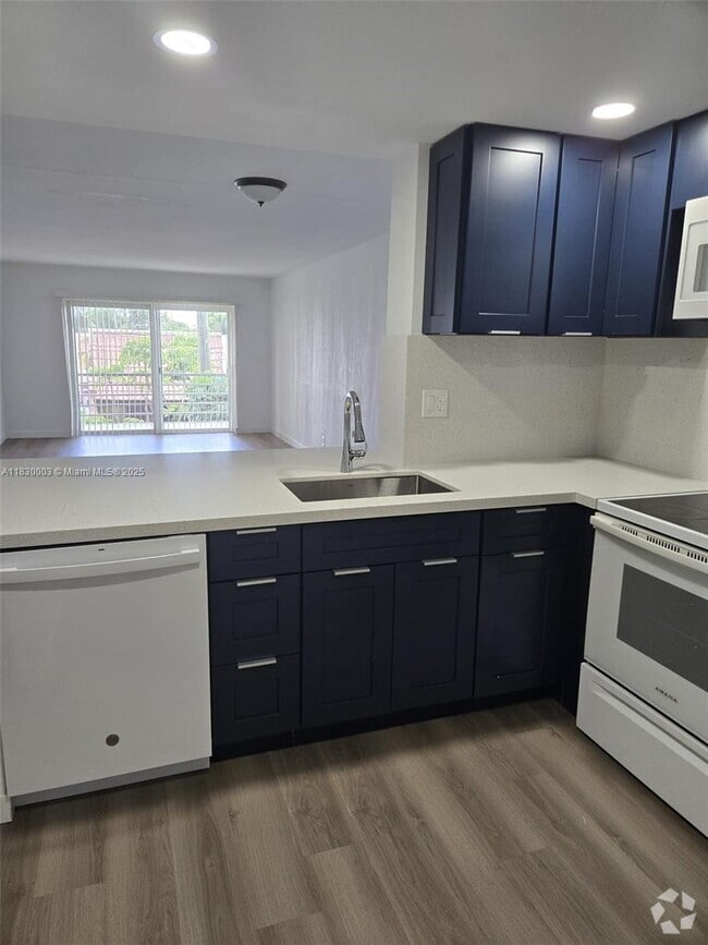 Building Photo - 1700 NW 58th Terrace Unit 3J Rental