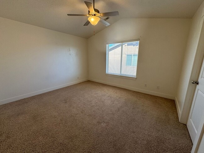 Photo - Beautiful top level Payson condo for rent! Unit 231