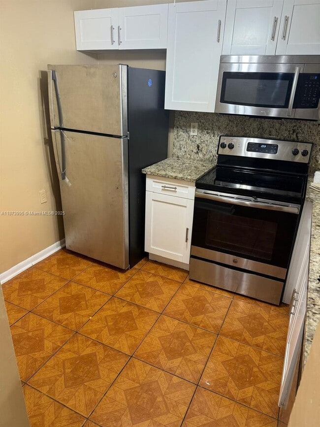 Photo - 983 Lake Terry Dr