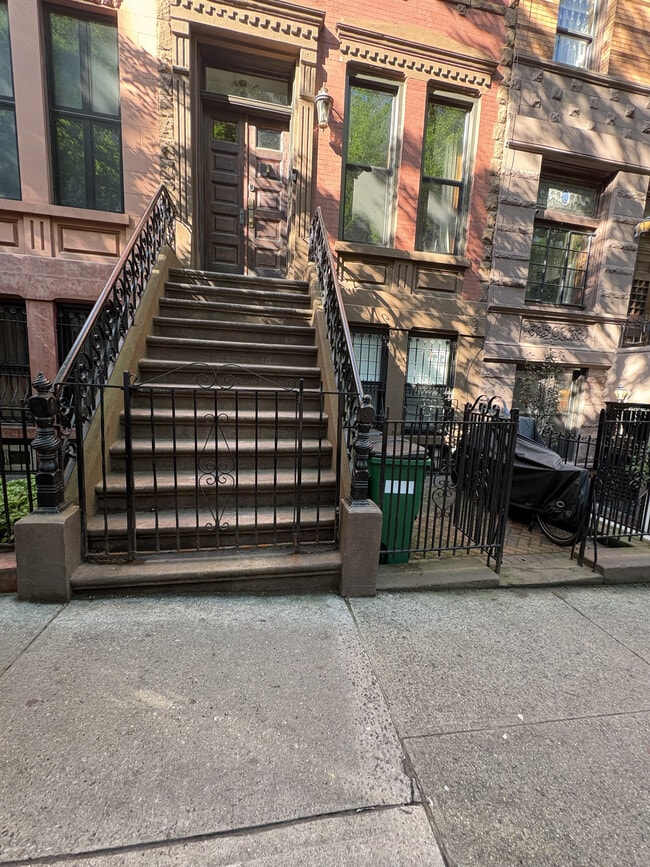 Photo - 524 W 143rd St Unit Hamilton Heights Hideaway