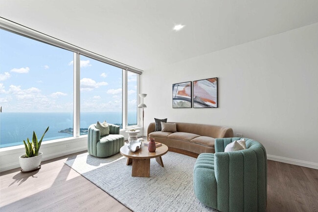 Building Photo - 1000 S Michigan Ave Rental