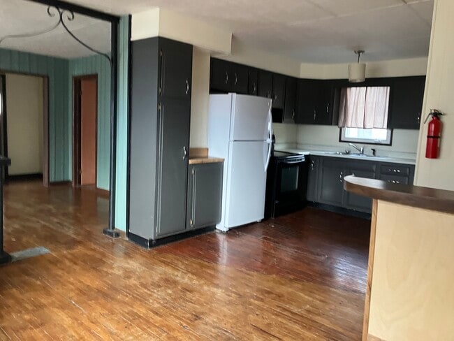 Photo - 517 11th Ave W Unit Upstairs