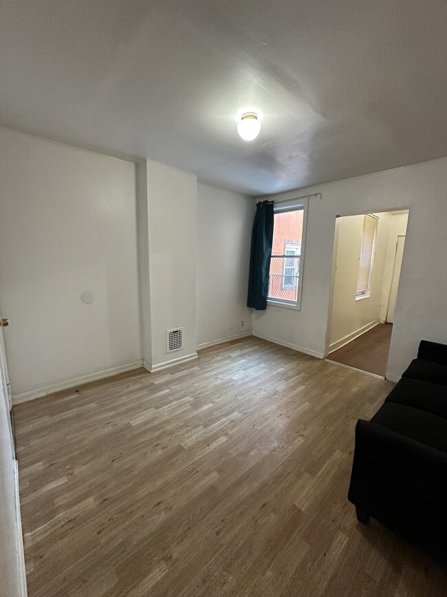 Photo - 2534 N Water St