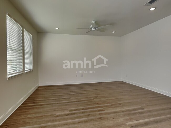 Photo - 78 Hickory Ct