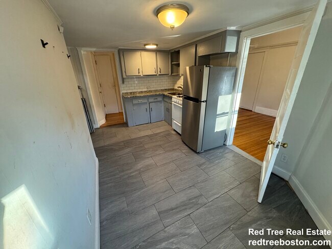 Photo - 1726 Commonwealth Ave Unit 5