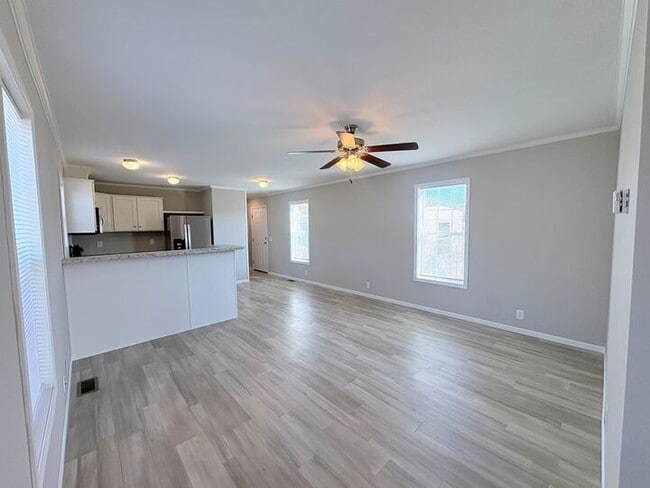 Photo - 10610 State Rte 762