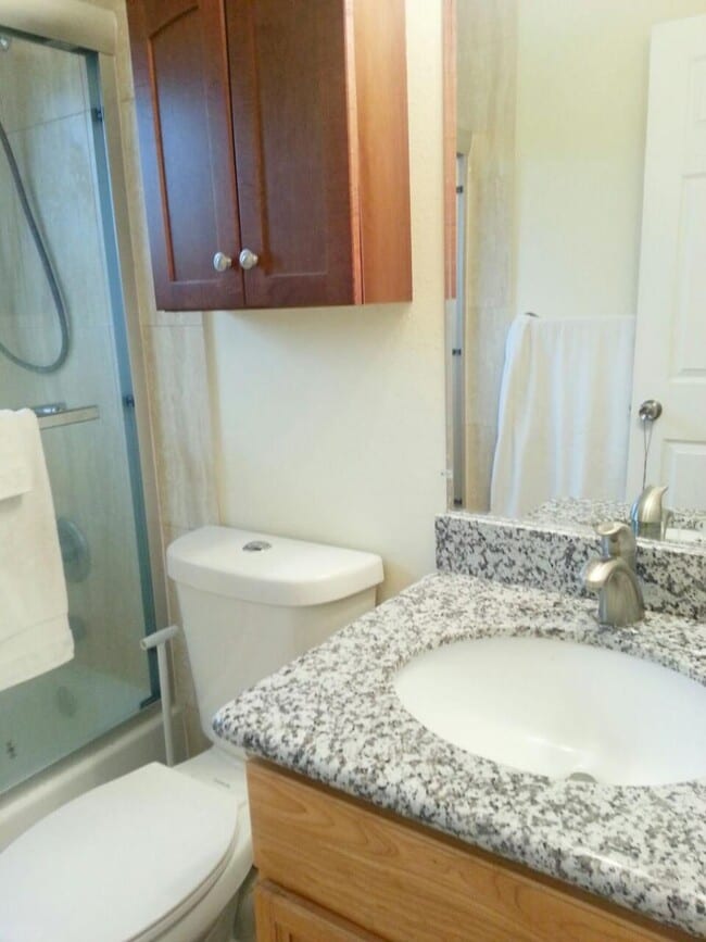 Photo - 39 Hobart Ave